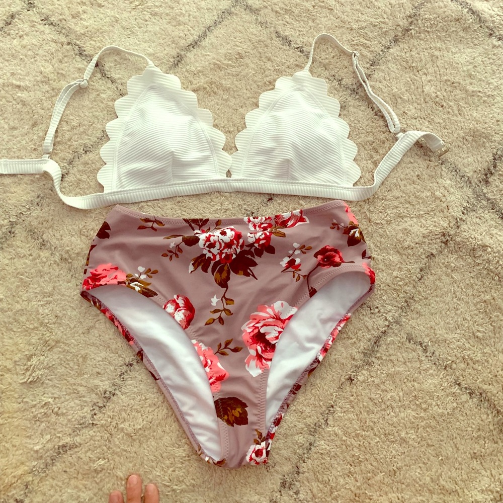 Cupshe Bikini NWOT size medium